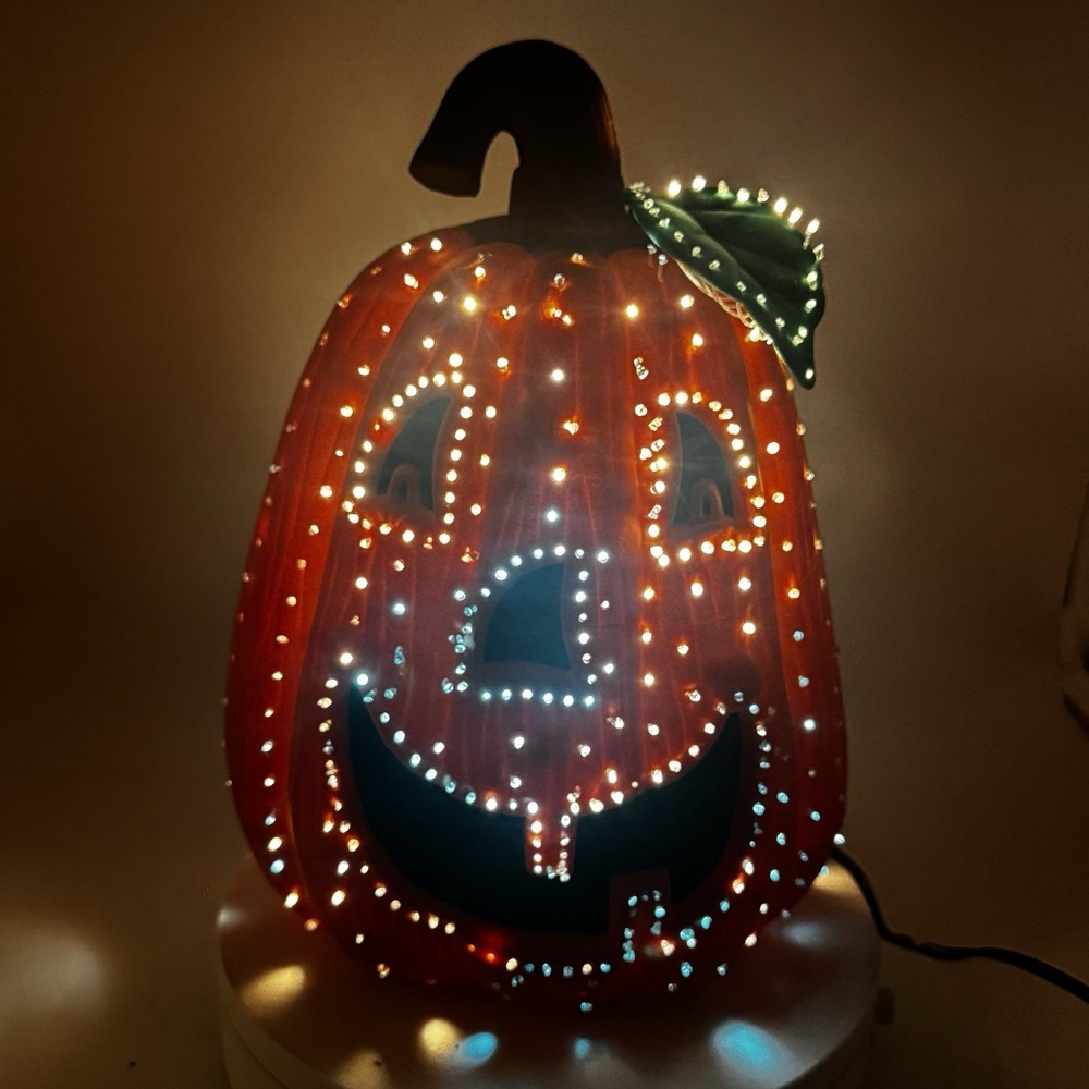 Avon Novelty Classic 2002 Glowing FIBER OPTIC JACK O LANTERN PUMPKIN Vtg